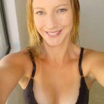 Blonde Pussy Selfies